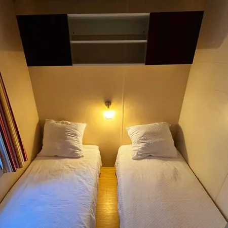 Kemp Mobilehome Lei Suves Cote D'azur *