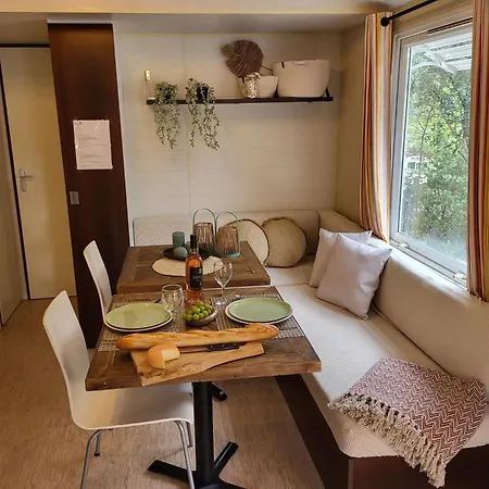 Mobilehome Lei Suves Cote D'azur مكان تخييم روكبرون-سور-أرجينس